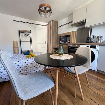 Charmant Appartement Au Coeur De Бурж Экстерьер фото