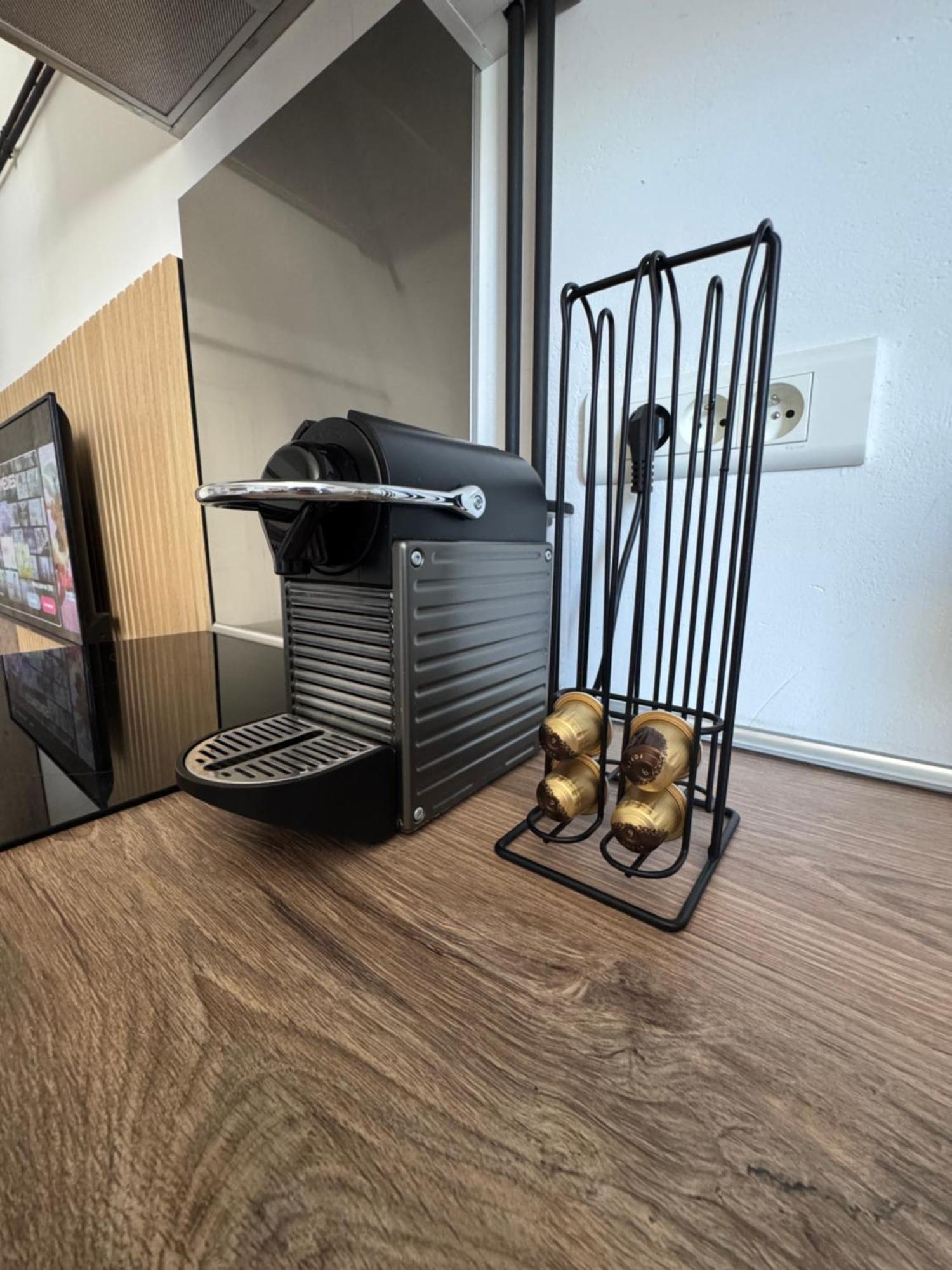 Charmant Appartement Au Coeur De Бурж Экстерьер фото